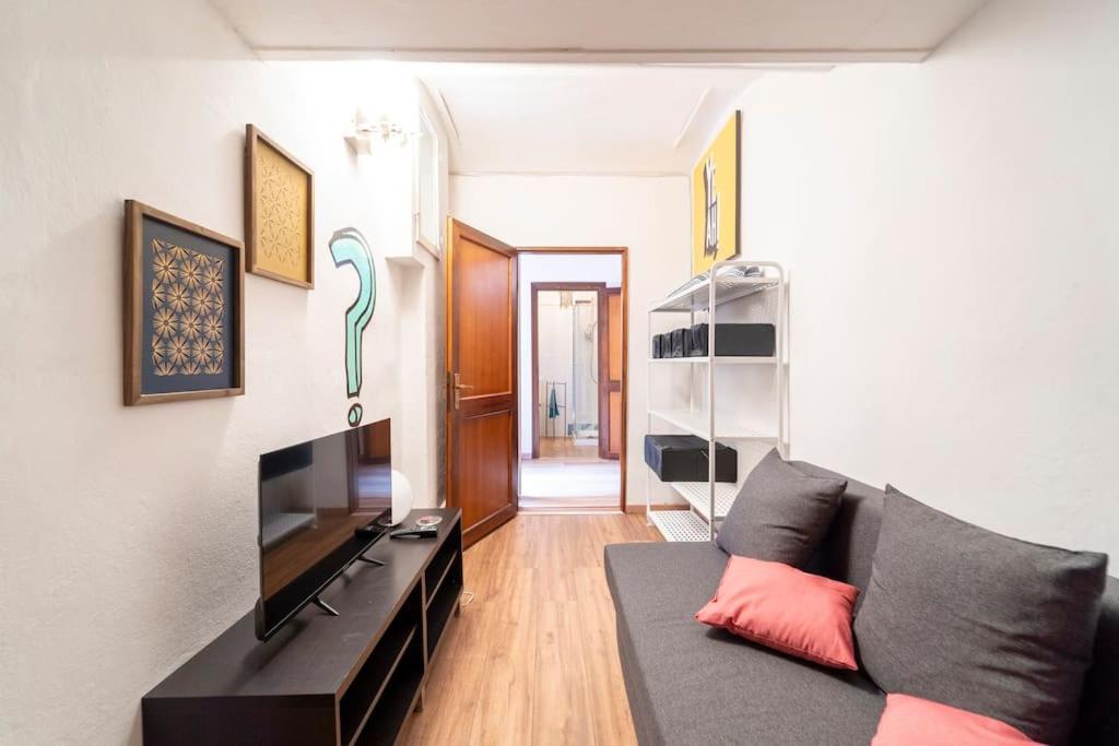 Central And Cozy Loft With Courtyard Bologna Exterior photo